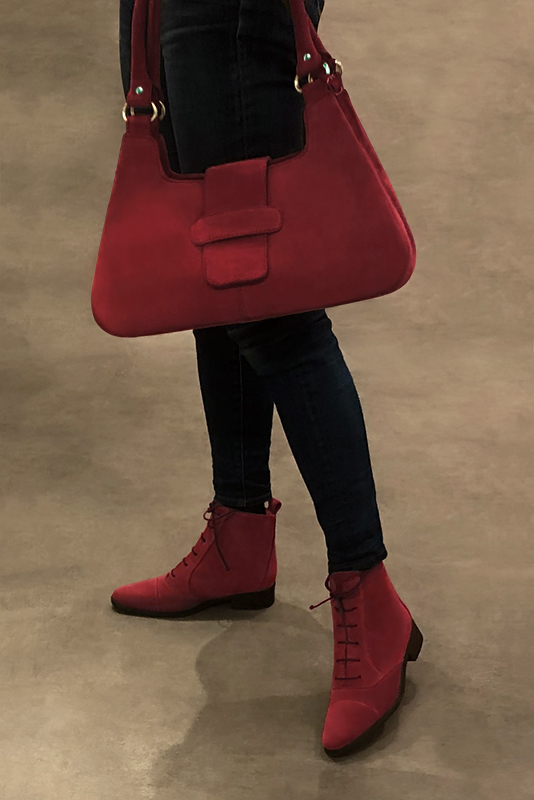 Burgundy red women's ankle boots with laces at the front. Round toe. Flat leather soles. Worn view - Florence KOOIJMAN